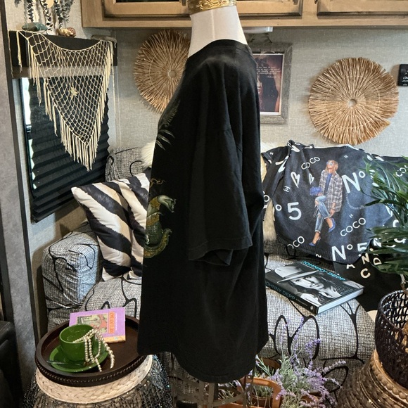 Joli Golf Men’s Thailand Dragon T-Shirt XL - Picture 5 of 7